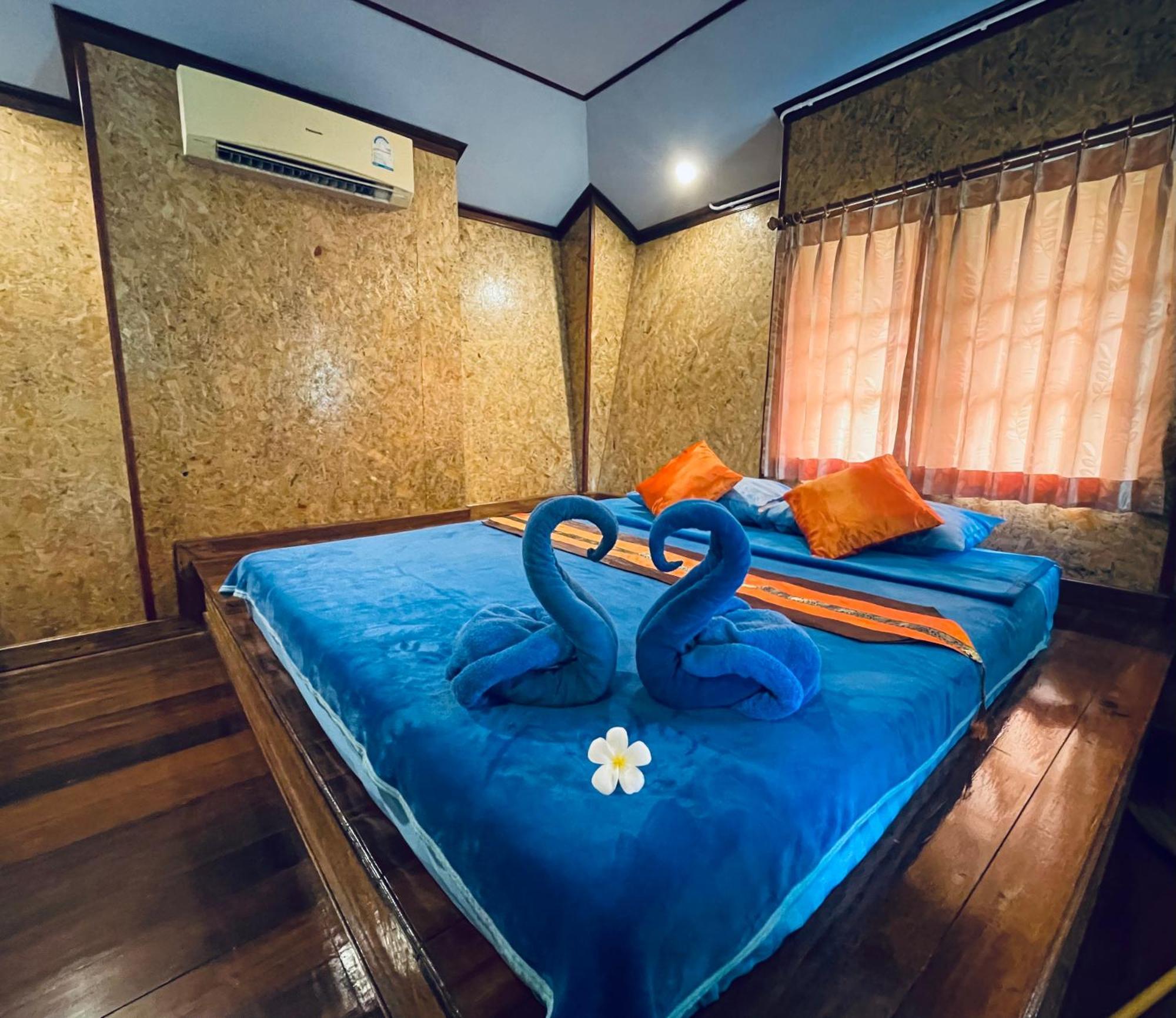 Markhouse Bungalow Ko Kut Екстериор снимка
